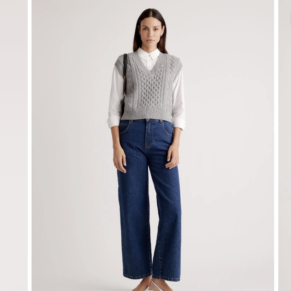 Gilli Gray Cable Knit Vest